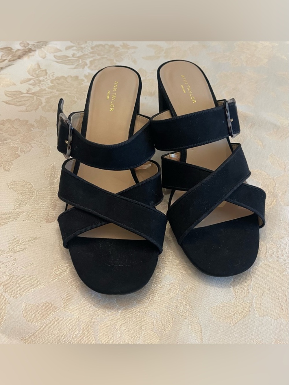 Ann Taylor Black Crisscross Mule Sandals 8.5